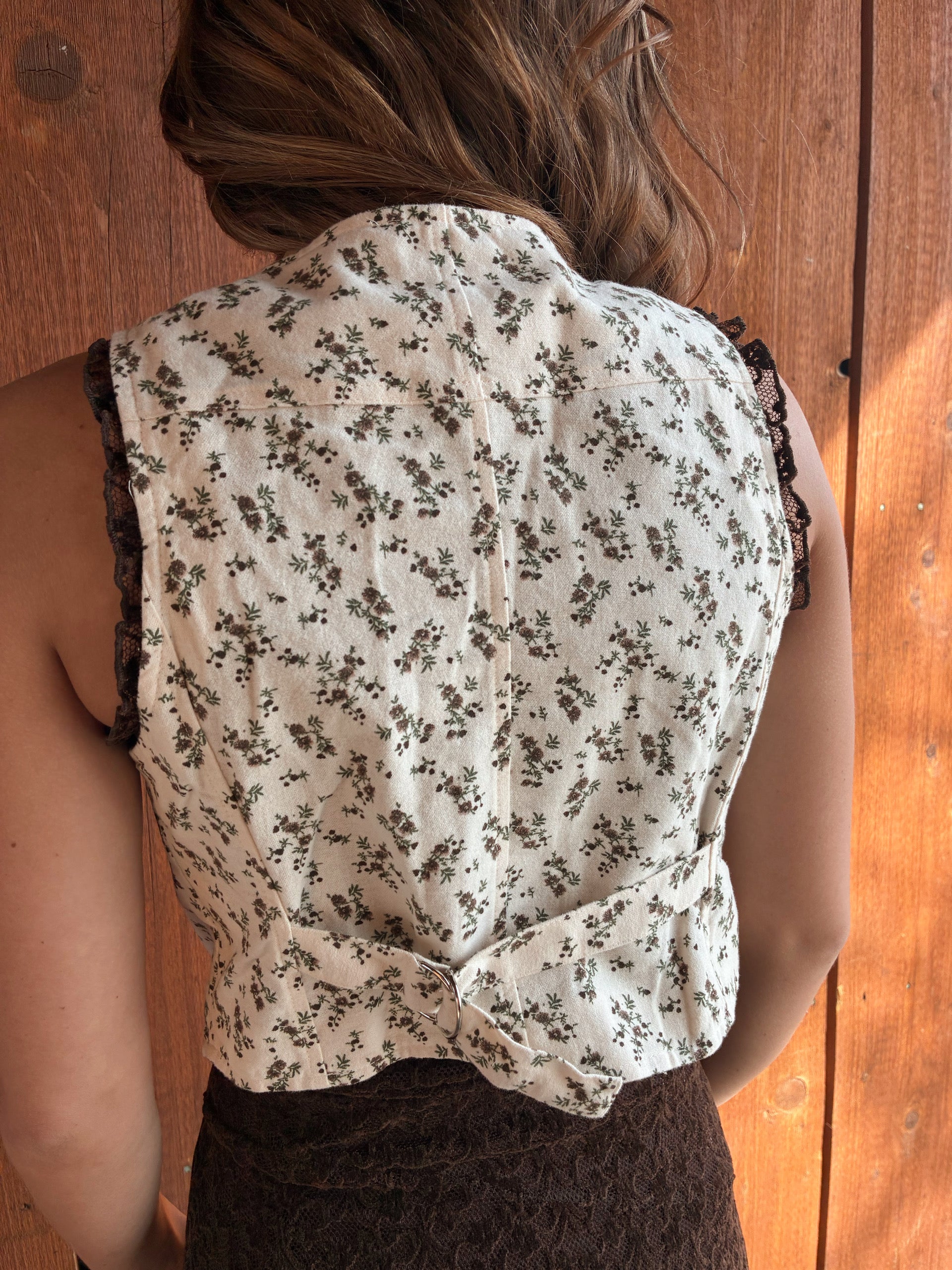 Vintage floral button vest top