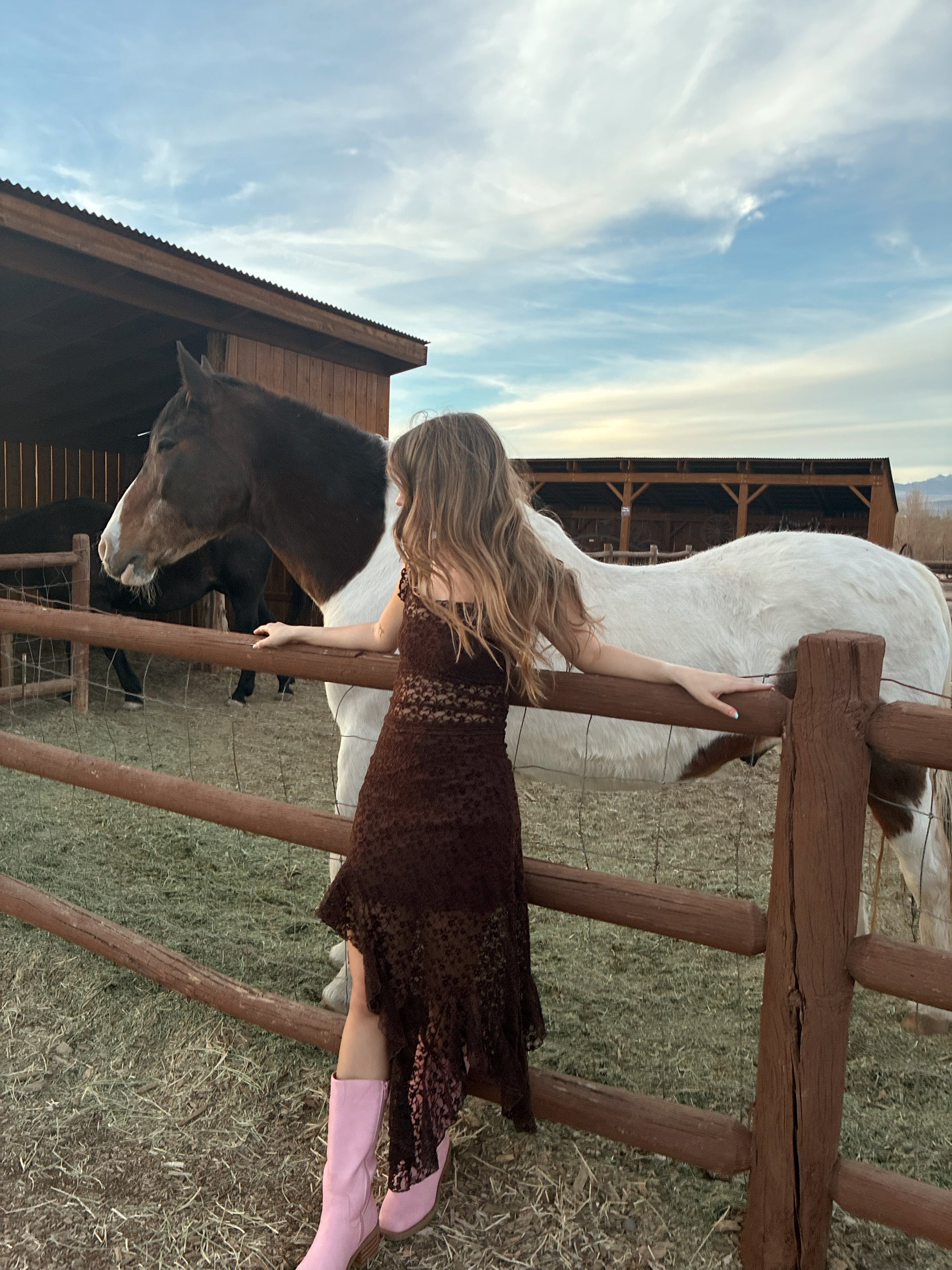Nectar Clothing brown lace maxi skirt western outfit
